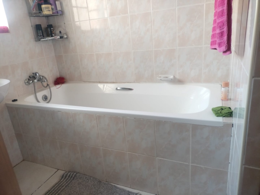 3 Bedroom Property for Sale in Mandela View Free State